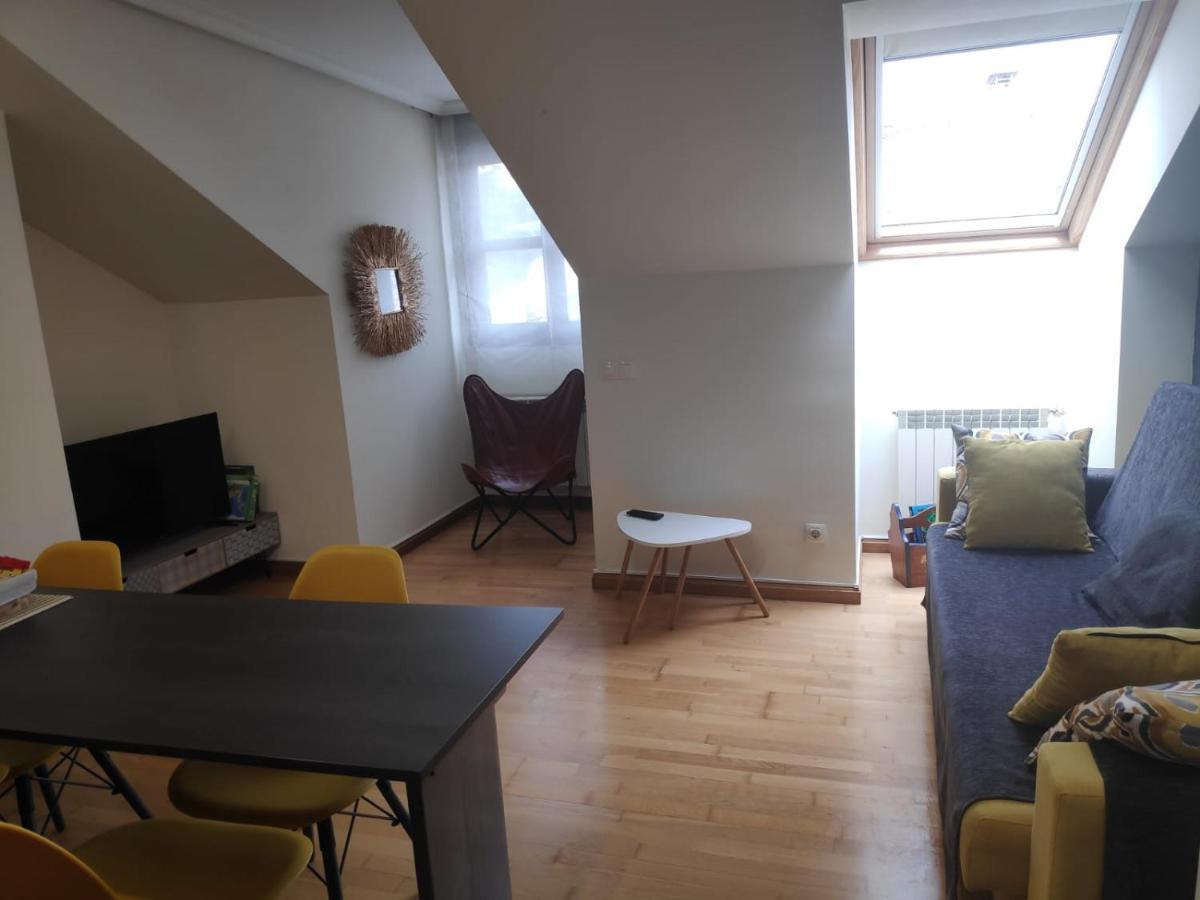 Apartamento Irene Centrico Con Wifi Y Parking Coche Tamano Medio Onís Zewnętrze zdjęcie