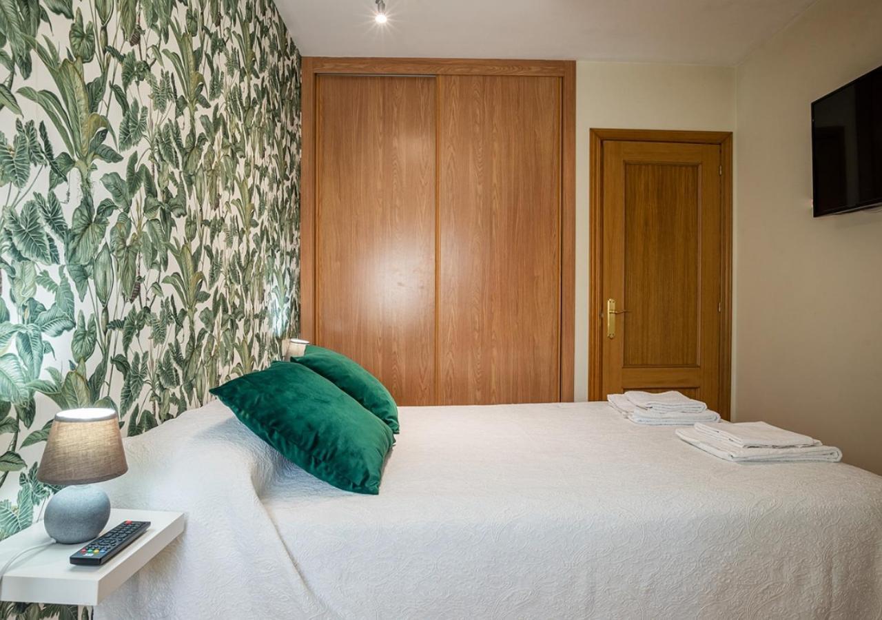 Apartamento Irene Centrico Con Wifi Y Parking Coche Tamano Medio Onís Zewnętrze zdjęcie